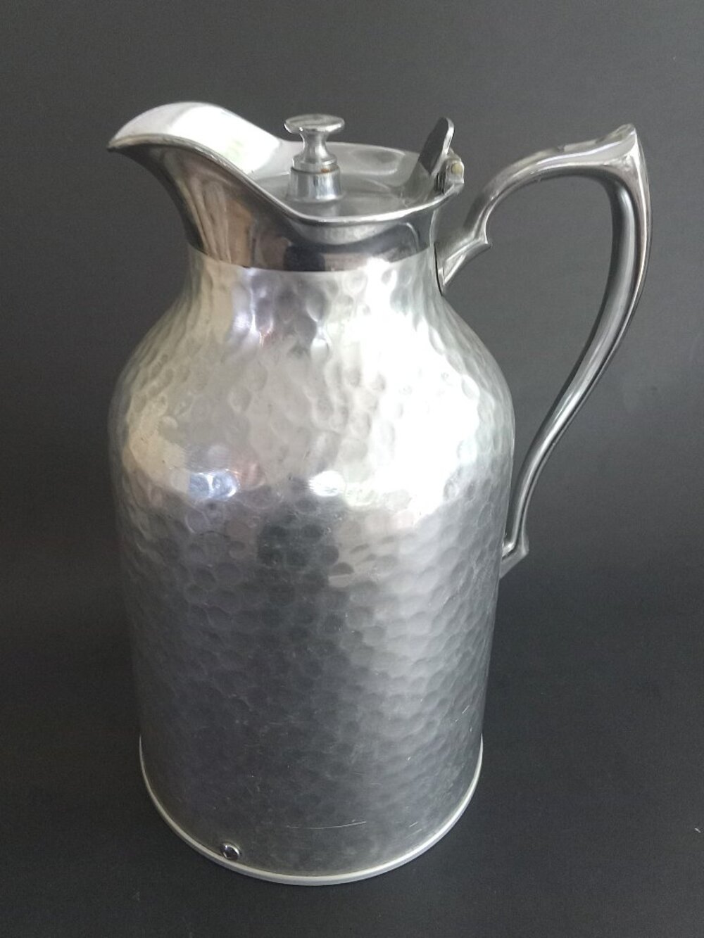 VTG Super Thermos Stronglas Heavy Insulated Carafe Pitcher Hammered Aluminum MCM
